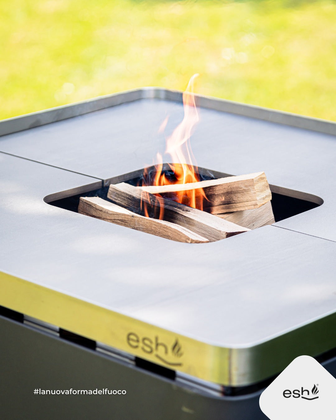 ESH Feuertisch mit Holzaufbewahrung, Grillplatte