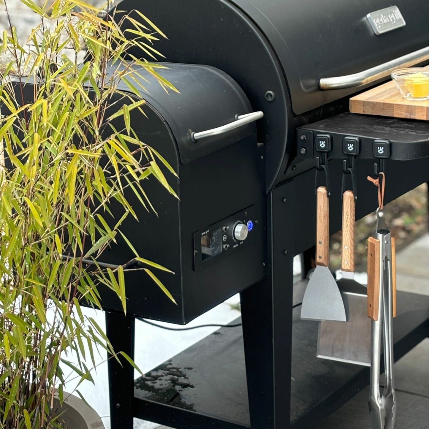 Grillzange 45cm Edelstahl mit Holzgriff